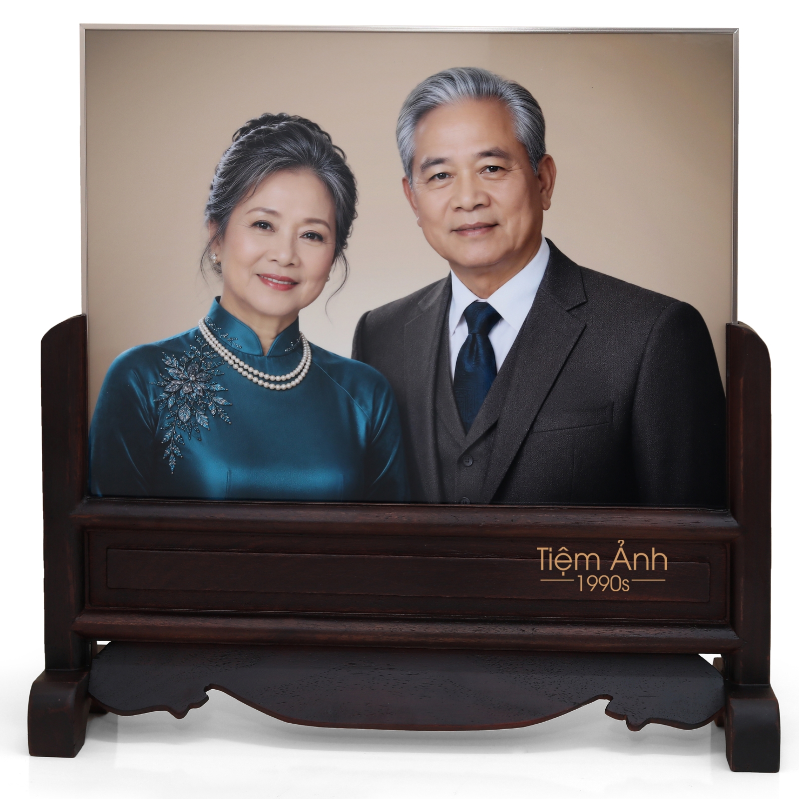 Chân dung thờ đôi theo nguyên tắc nam tả, nữ hữu