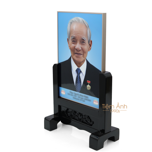 Ảnh Thờ Titan Khung Gỗ Chạm Hoa Sen 20x30cm