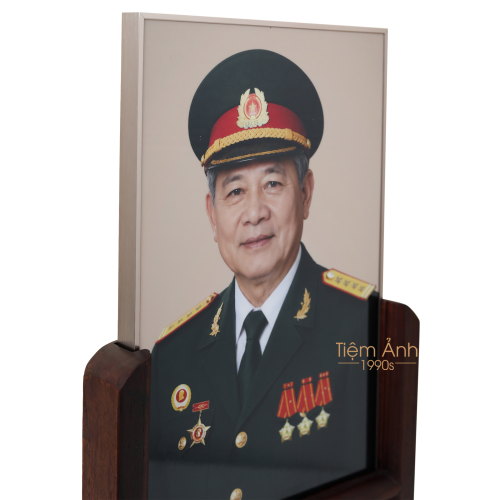 Ảnh Thờ Khung Titan Chân Gỗ Hương Cao Cấp 20x30cm