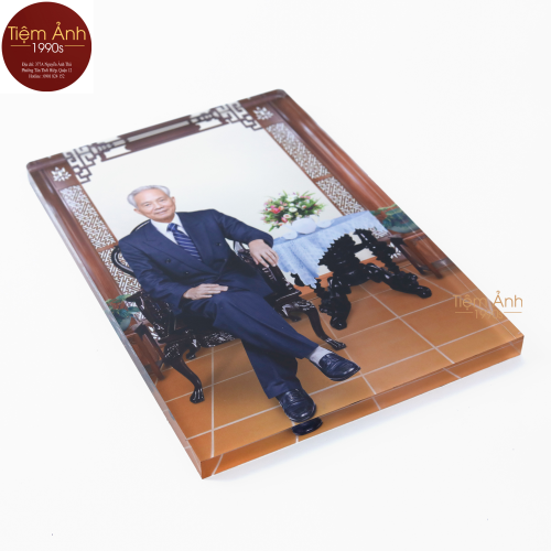 Ảnh Thờ Pha Lê  Ghép Cảnh Ngồi Bàn Trà Size 20x30cm