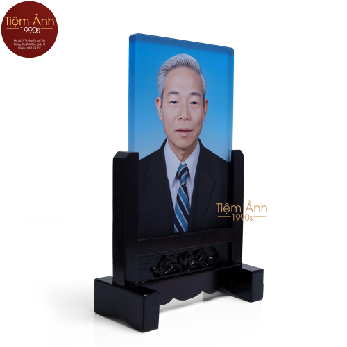 Ảnh Thờ Pha Lê  Đế  Gỗ Chạm Hoa Văn Size 20x30cm