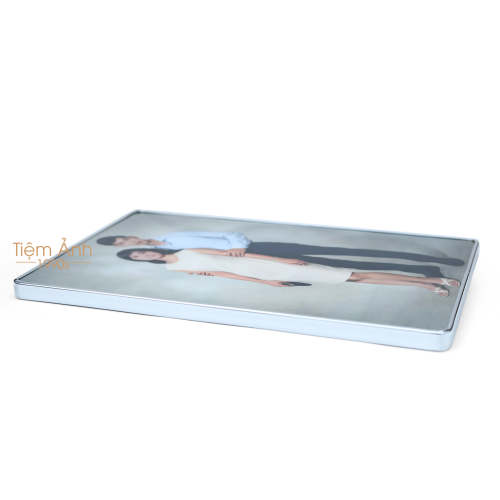 Ảnh Tráng Gương Viền Bạc 20x30Cm